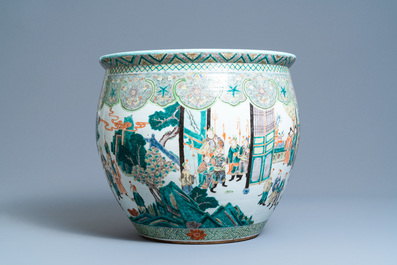 A large Chinese famille verte fish bowl, 19th C.