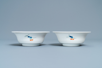 Four Japanese Kakiemon-style bowls with floral design and playing boys, Edo, 18/19th C