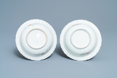 Four Japanese Kakiemon-style bowls with floral design and playing boys, Edo, 18/19th C