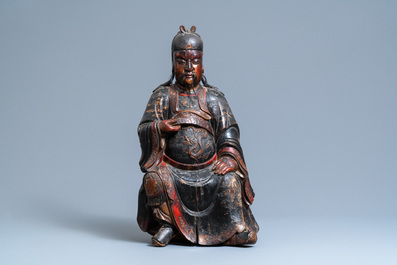Une grande figure de Guandi en bois lacqu&eacute;, Chine, Kangxi