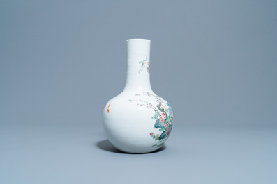A Chinese famille rose bottle vase with quails, Qianlong mark, 19th C.