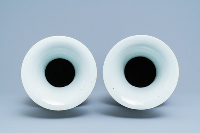 Two pairs of Chinese qianjiang cai vases with birds, 19/20th C.