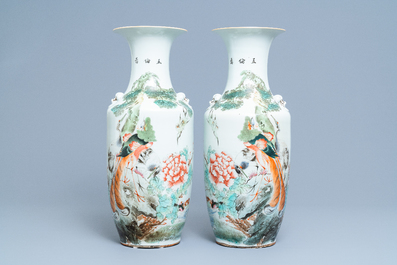 Two pairs of Chinese qianjiang cai vases with birds, 19/20th C.