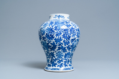 A Chinese blue and white 'lotus scroll' vase, 19th C.