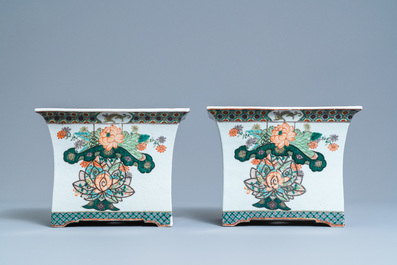 A pair of Chinese rectangular famille rose jardini&egrave;res, 19th C.