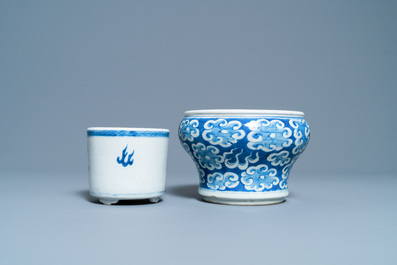 Two Chinese blue and white censers, 19th C.