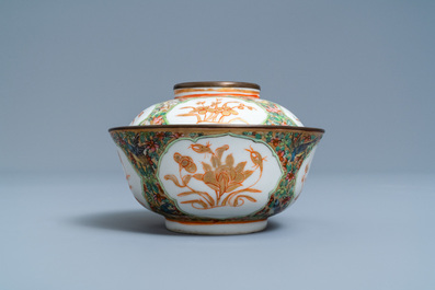 A Chinese Thai market Bencharong bowl and cover, 19th C.
