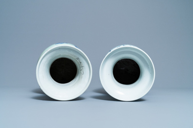 Deux vases en porcelaine de Chine en bleu et blanc sur fond c&eacute;ladon, 19&egrave;me
