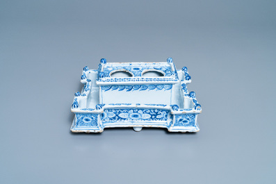 A large blue and white Delft-style inkwell, Nurnberg faience, Germany, 18th C.