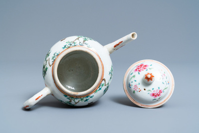 A Chinese famille rose teapot with figures in a garden, Yongzheng