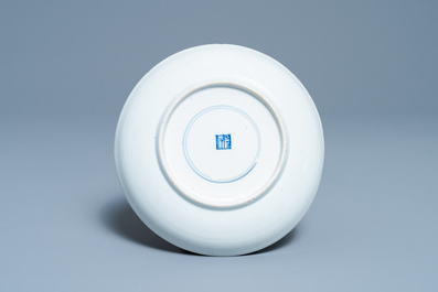 Une coupe en porcelaine de Chine famille verte, Kangxi