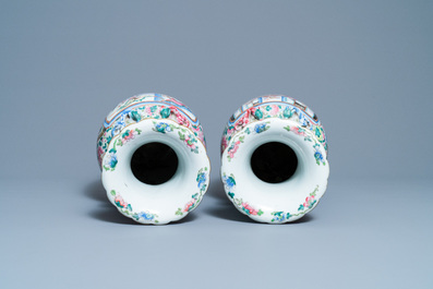 Une paire de vases en porcelaine de Chine famille rose, 19&egrave;me