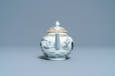 Une th&eacute;i&egrave;re couverte en porcelaine de Chine grisaille et dor&eacute;e &agrave; d&eacute;cor de buffles, Yongzheng