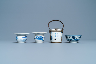 Eleven Chinese blue and white Vietnamese market 'Bleu de Hue' wares, 18/19th C.