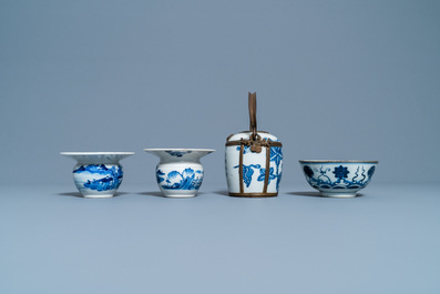 Eleven Chinese blue and white Vietnamese market 'Bleu de Hue' wares, 18/19th C.
