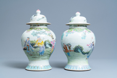 Two Chinese famille rose vases and covers, Qianlong mark, 19/20th C.