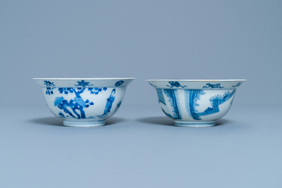 Twee Chinese blauw-witte klapmuts kommen, Kangxi
