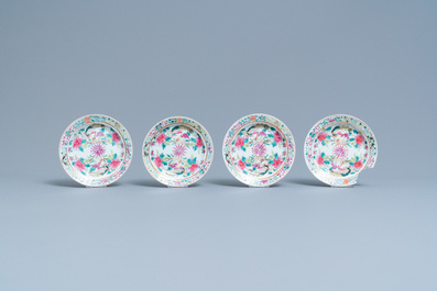 Un service de 56 pi&egrave;ces en porcelaine de Chine famille rose pour le march&eacute; Straits ou Peranakan, 19&egrave;me