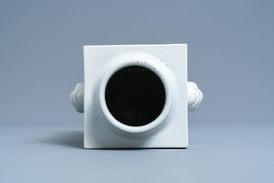 A square Chinese qianjiang cai 'cong' vase, 19/20th C.