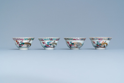 Un service de 56 pi&egrave;ces en porcelaine de Chine famille rose pour le march&eacute; Straits ou Peranakan, 19&egrave;me