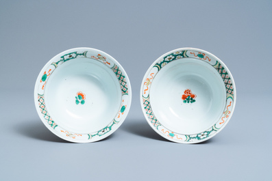 A pair of Chinese famille verte bowls, Kangxi