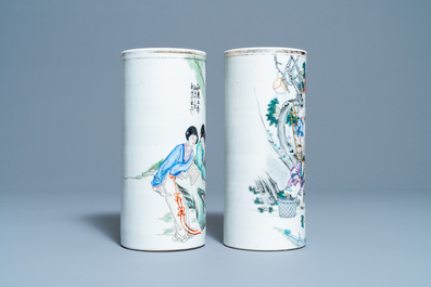 Two Chinese qianjiang cai hat stands and a blue and white bowl, 19/20th C.