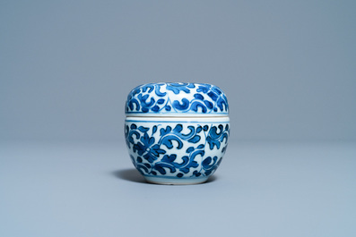 A Chinese blue and white two-piece brush washer, Kangxi