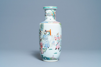 Een Chinese famille rose rouleau vaas, 19/20e eeuw