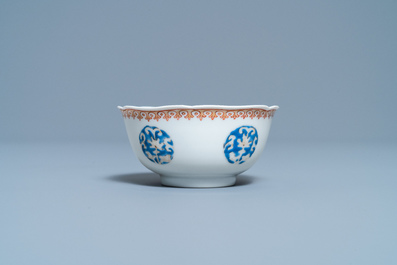 Une tasse et soucoupe en porcelaine de Chine famille rose &agrave; d&eacute;cor de Liu Hai, Yongzheng