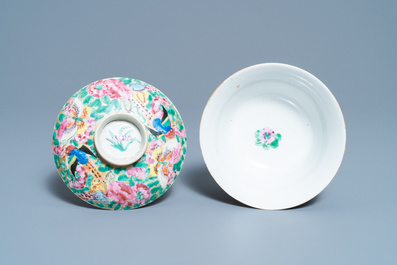 A Chinese Thai market Bencharong bowl and cover, 19th C.