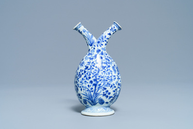A Chinese blue and white two-spouted oil and vinegar bottle, Kangxi