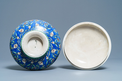 Een Iznik-stijl dekselkom, Samson, Parijs, 19e eeuw