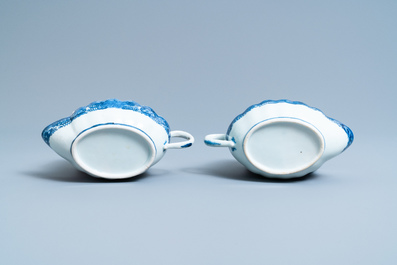 A composite 25-piece Chinese blue and white service, Qianlong