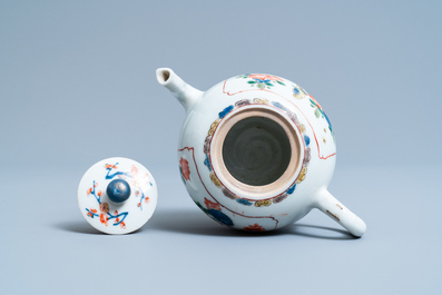 A Chinese famille verte teapot with a bird on a blossoming branch, Kangxi