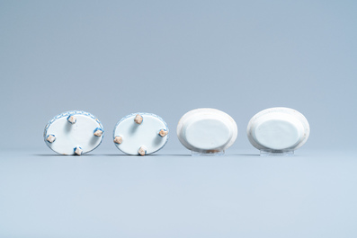Un service en porcelaine de Chine en bleu et blanc &agrave; d&eacute;cor de sc&egrave;nes de chasse, 18/19&egrave;me