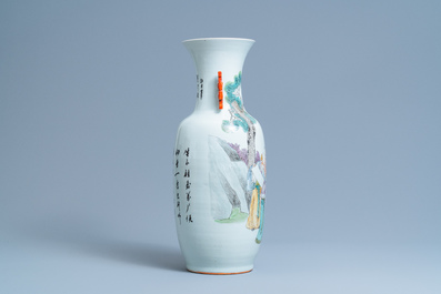 Een Chinese qianjiang cai vaas met geleerden, 19e eeuw