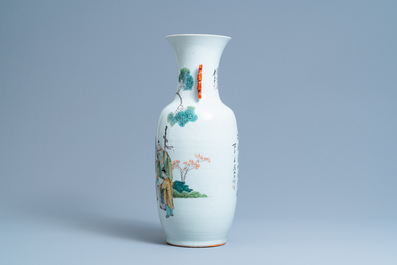Een Chinese qianjiang cai vaas met geleerden, 19e eeuw
