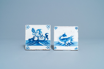 Tien blauw-witte en mangane Delftse tegels met zeewezens, 17/18e eeuw