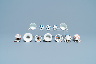 Twaalf Chinese blauw-witte en Imari-stijl miniaturen, Kangxi