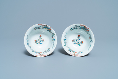 A pair of Chinese Dutch-decorated 'parrot' bowls, Kangxi