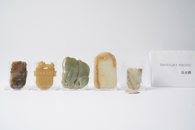 A collection of Chinese jade and hardstone carvings, Qing and later