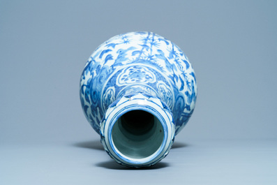 A large Chinese blue and white garlic-mouth vase, Wanli