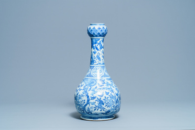 A large Chinese blue and white garlic-mouth vase, Wanli