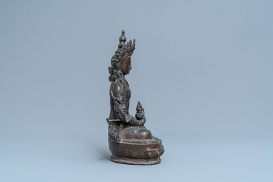 Une figure de Bouddha Amitayus en bronze, Sino-Tibet, 19&egrave;me