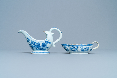 Two Chinese blue and white sauceboats on stands, Qianlong