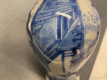 Een Chinese blauw-witte vaas met olifantenoren, Kangxi merk en periode