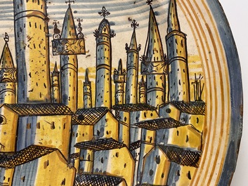 A large Italian maiolica dish with a view on San Gimignano, Deruta, 16/17th C.