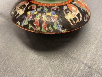 A Chinese Thai market Bencharong bowl and cover, 19th C.