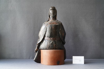 Une grande figure de Guandi en bois lacqu&eacute;, Chine, Kangxi