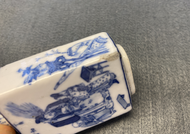 Four Chinese blue and white and iron-red snuff bottles, 19/20th C.